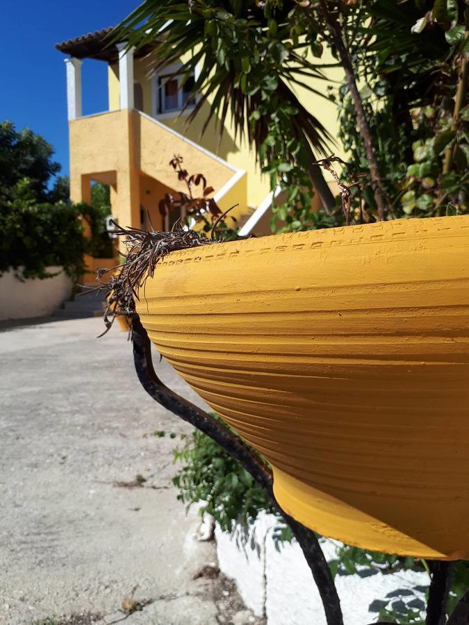 Chrysanthi Melitsa Apts. Sidari  Bagian luar foto
